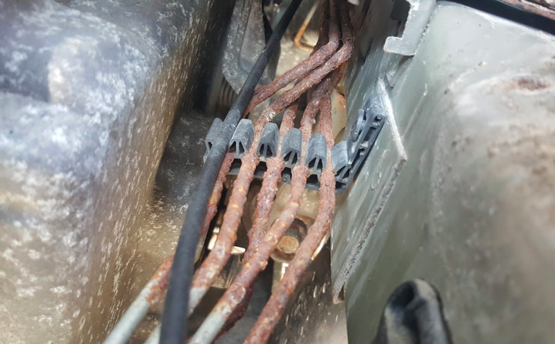 Illustration for article titled Replacing Rusty Brake Lines on a $1 Oldsmobile Alero Was Hell